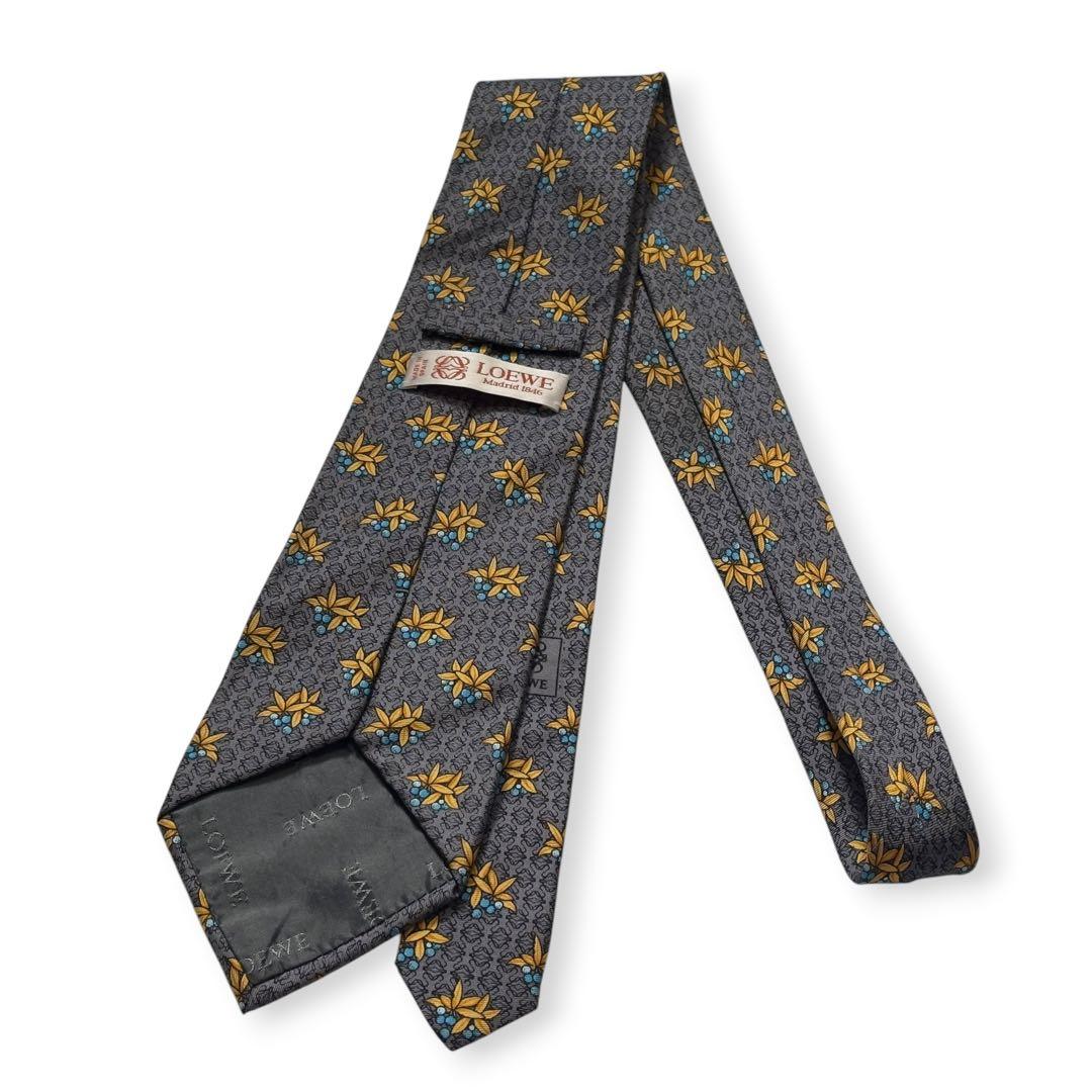 Loewe Ties