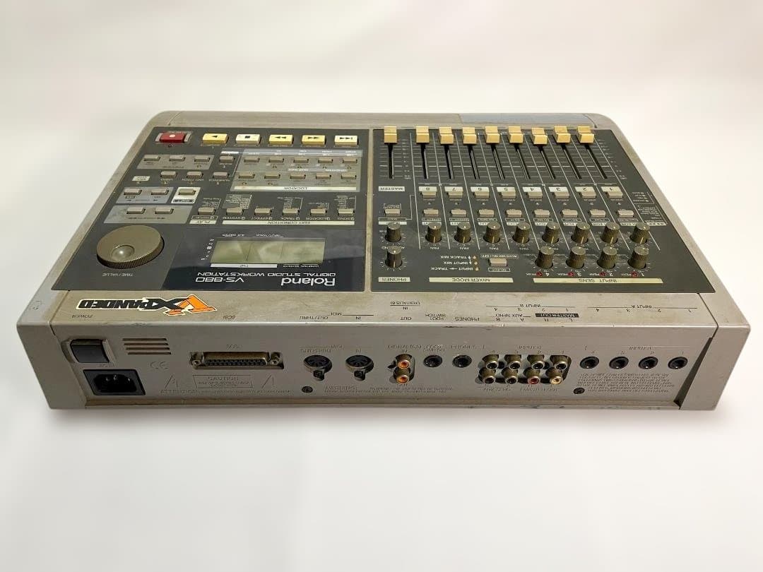 Roland Multi -Track Recorder Vs-880
