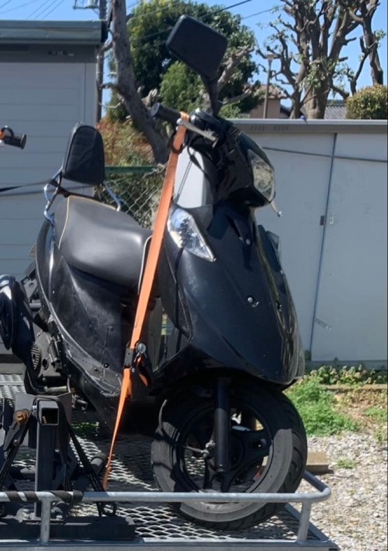 Suzuki Motorcycle Body V125G