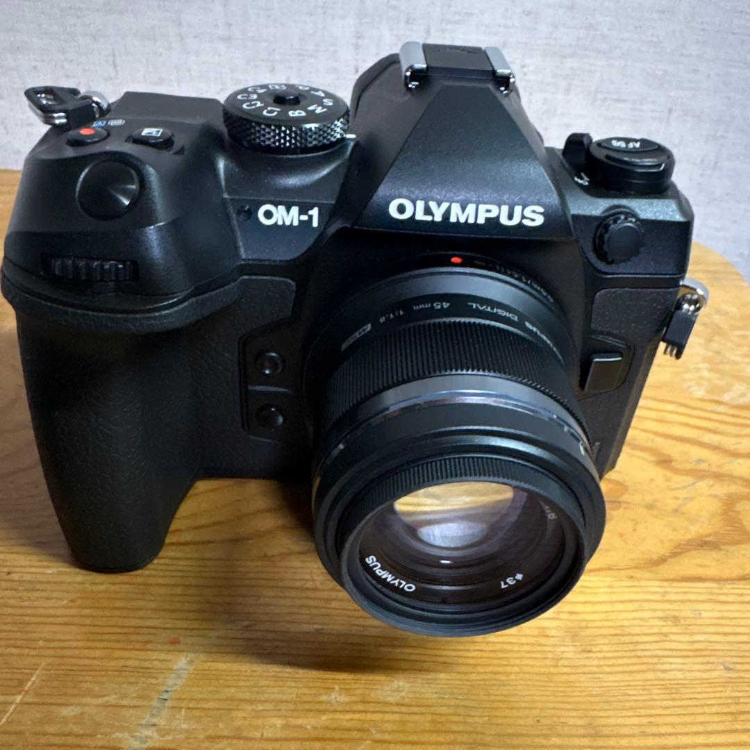 Om System Mirrorless Interchangeable Lips Om-1