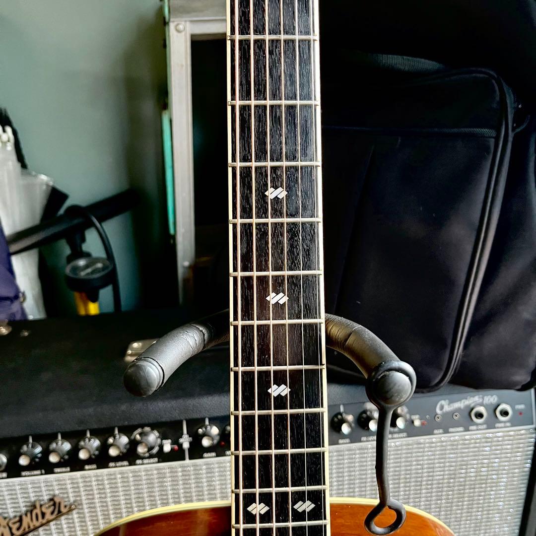 Yamaha Acoustic Guitar L5
