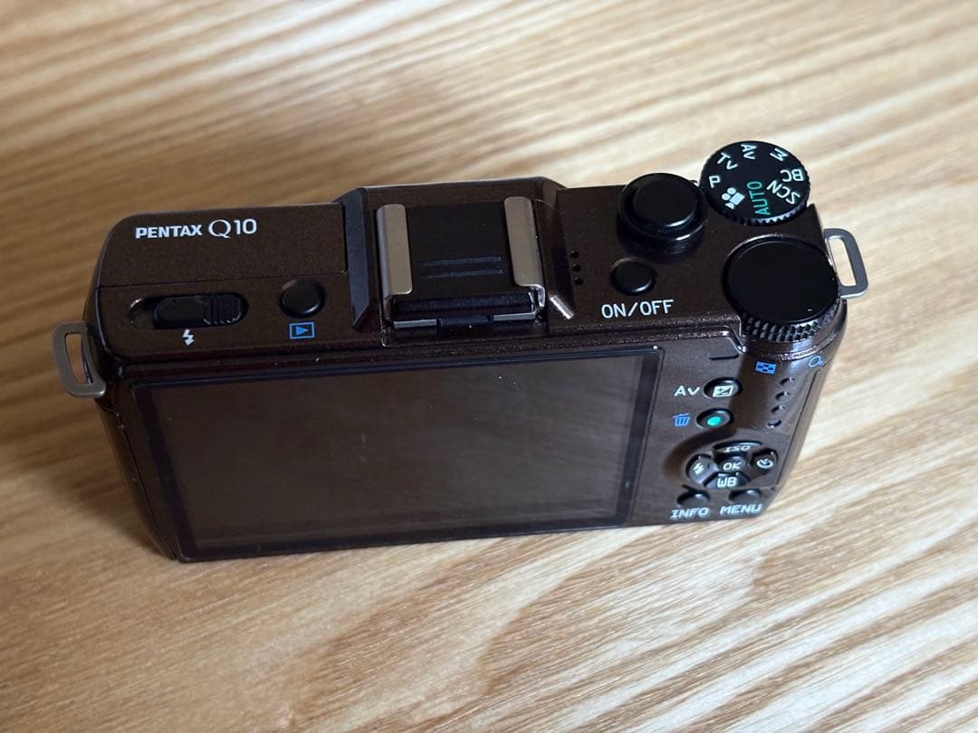 Mirrorless Interchangeable Lens Cameras Pentax Q10 3