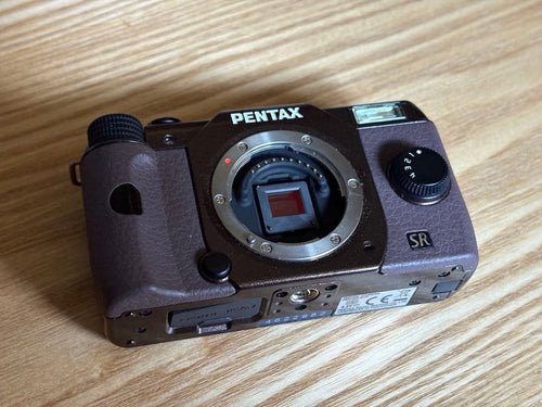 Mirrorless Interchangeable Lens Cameras Pentax Q10 3