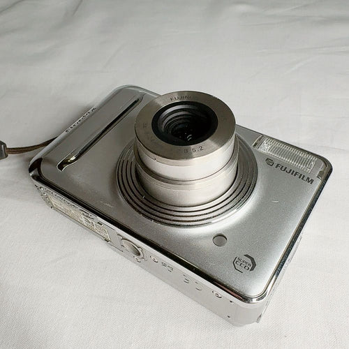 Fujifilm Compact Digital Camera Finepix A600 600 3