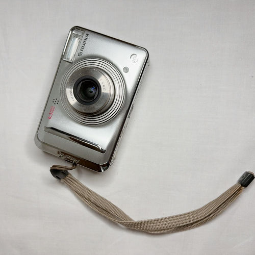 Fujifilm Compact Digital Camera Finepix A600 600 3