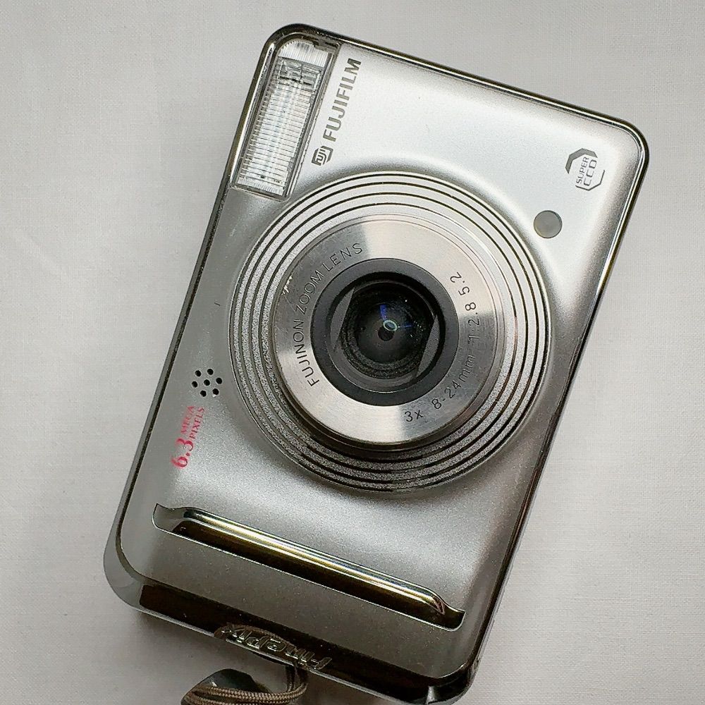Fujifilm Compact Digital Camera Finepix A600 600 3
