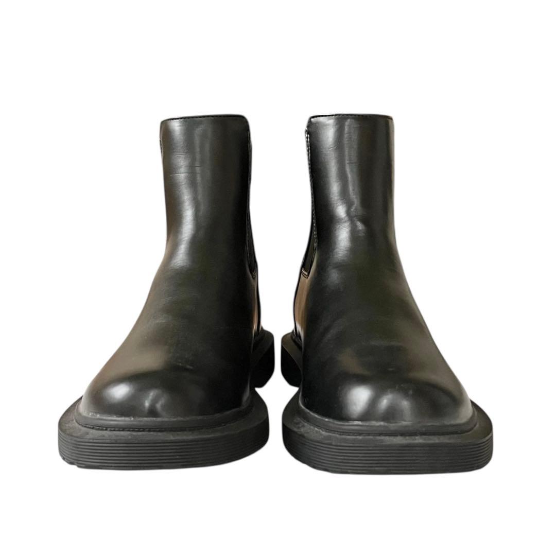 Gu Chelsea Boots