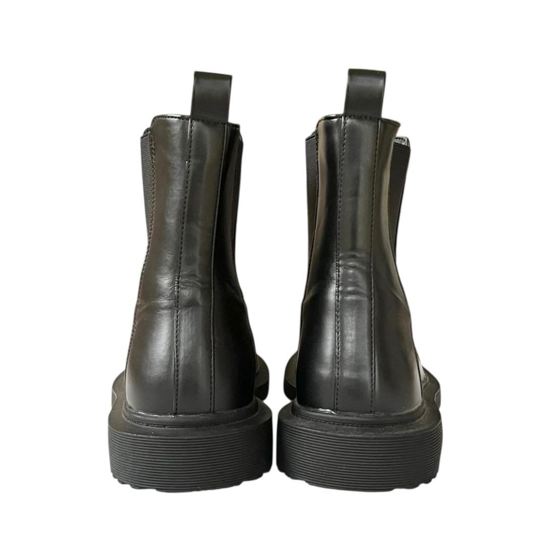 Gu Chelsea Boots