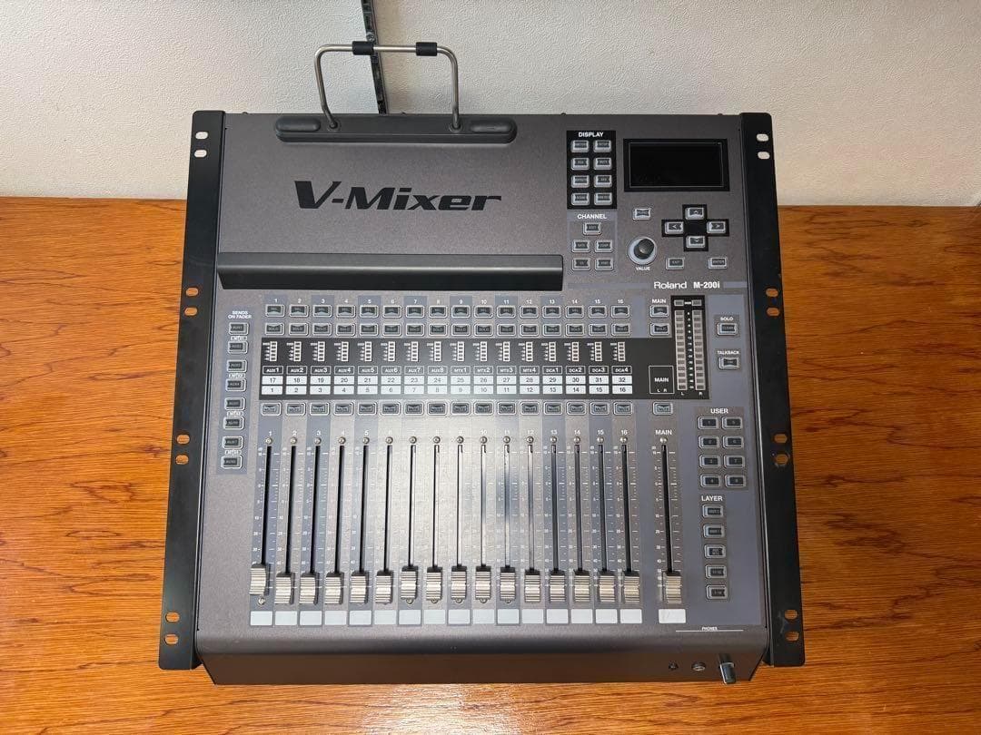 Roland Digital Mixer V-Mixer M-200I