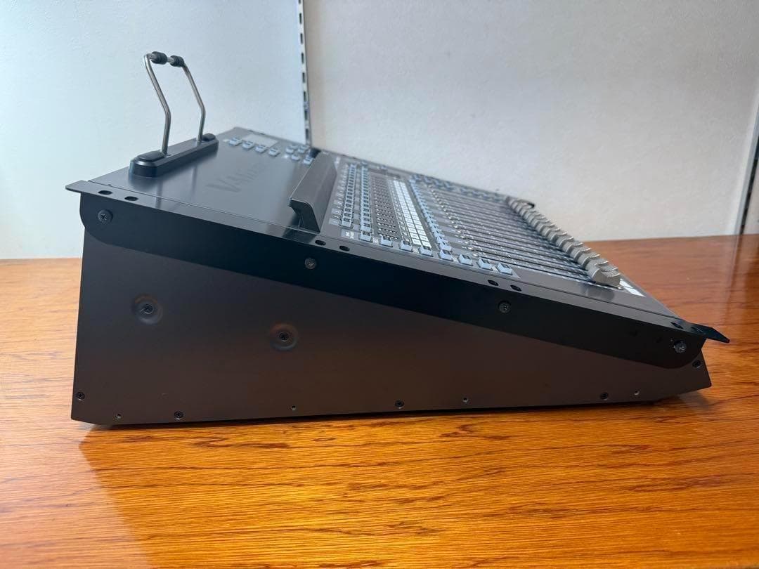 Roland Digital Mixer V-Mixer M-200I