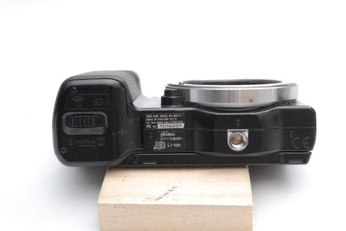 Sony Mirrorless Interchangeable Lens Cameras Nex-5/E 3.5-5.6 18-55Mm