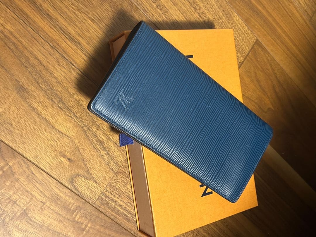 Louis Vuitton Bifold Wallets