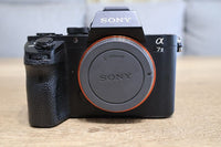 Sony Mirrorless Interchangeable Lens Cameras 7 Ilce-7M2