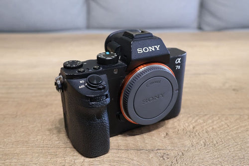 Sony Mirrorless Interchangeable Lens Cameras 7 Ilce-7M2