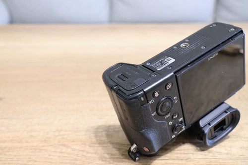 Sony Mirrorless Interchangeable Lens Cameras 7 Ilce-7M2