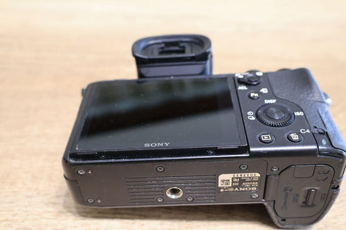 Sony Mirrorless Interchangeable Lens Cameras 7 Ilce-7M2