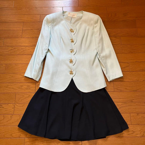 Leica Skirt Outfits Deborah M