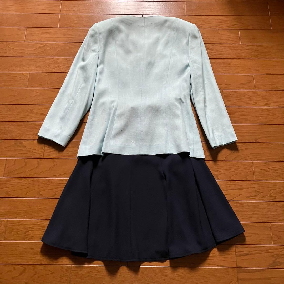 Leica Skirt Outfits Deborah M
