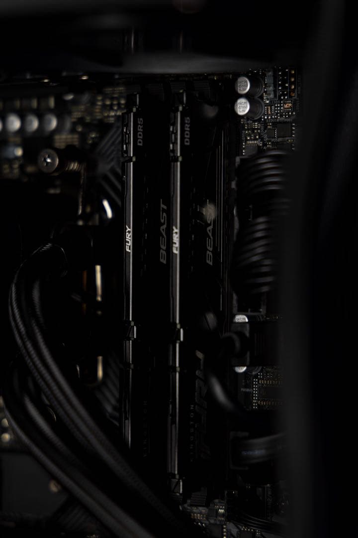 Gaming Desktops Pc Ryzen 7 7700X Ddr5 32Gb 1Tb