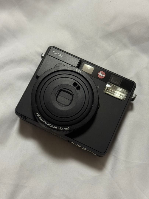 Leica Compact Camera (Film) Sofort 19111