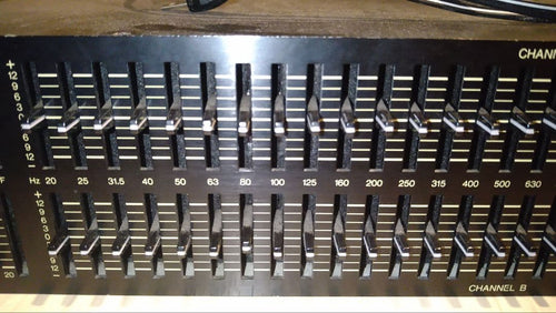 Yamaha Equalizer Q2031B