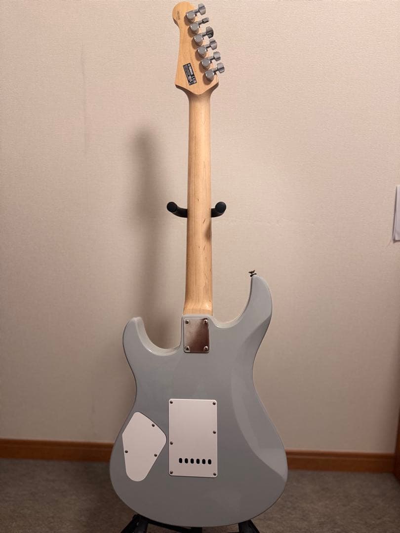 Yamaha Electric Guitars Pacifica 112V