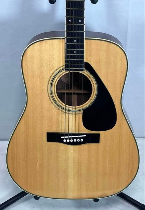 Yamaha Acoustic Guitars Fg300D