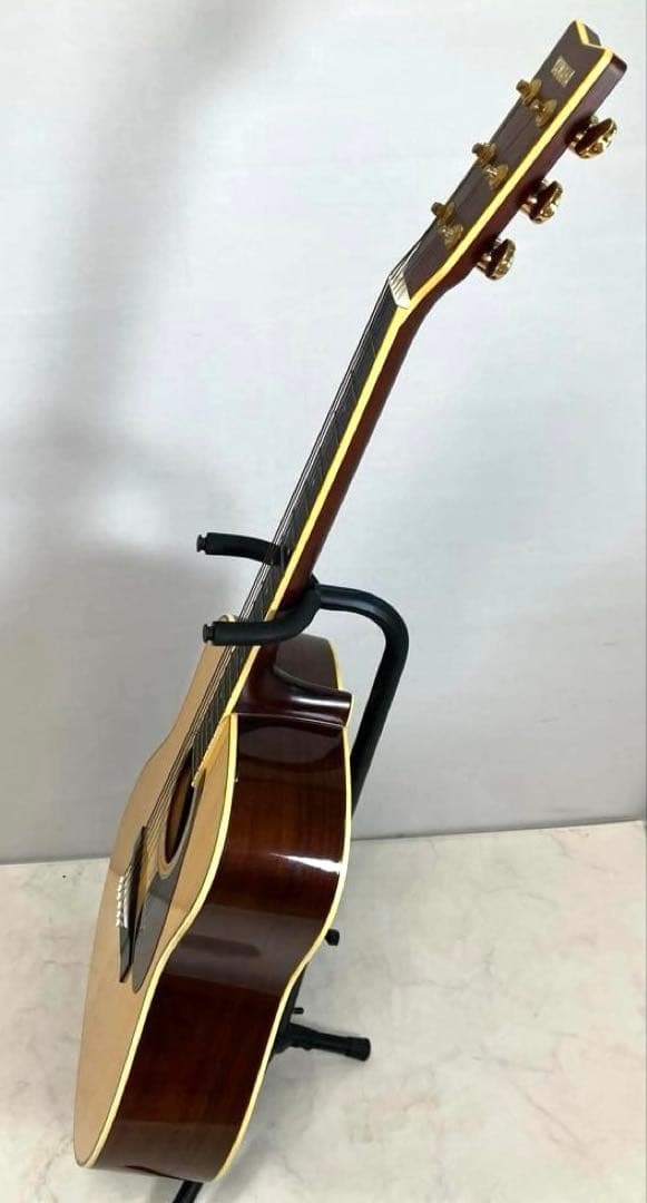 Yamaha Acoustic Guitars Fg300D