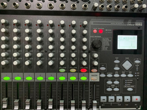 Korg Multitrack Recorders D888
