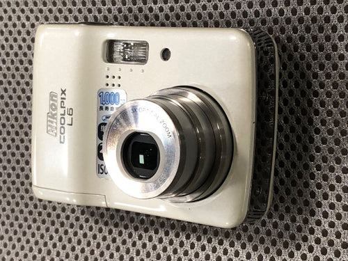 Nikon Compact Digital Camera L6