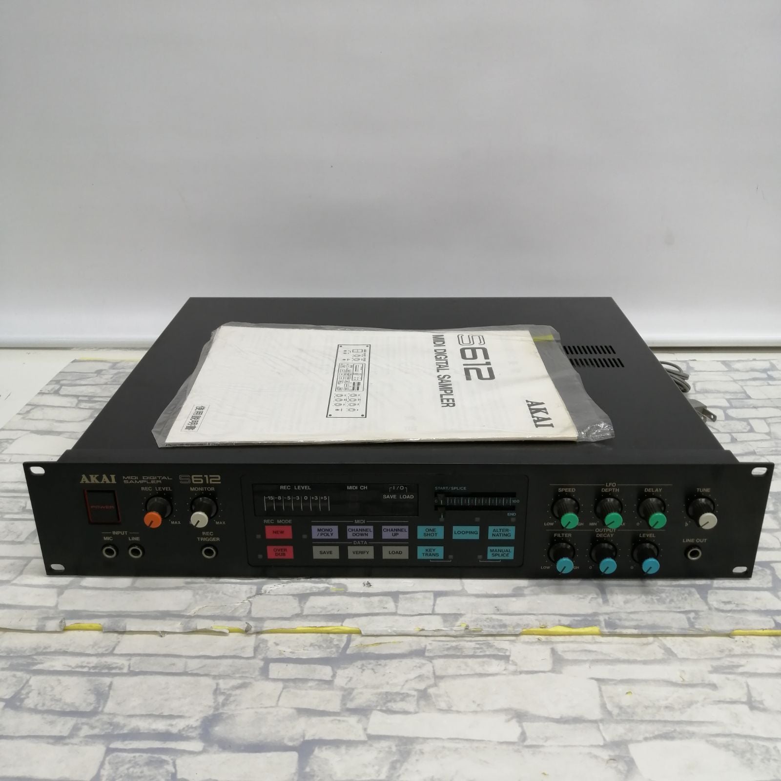 Sampler Akai S612 M2039-Hpypy