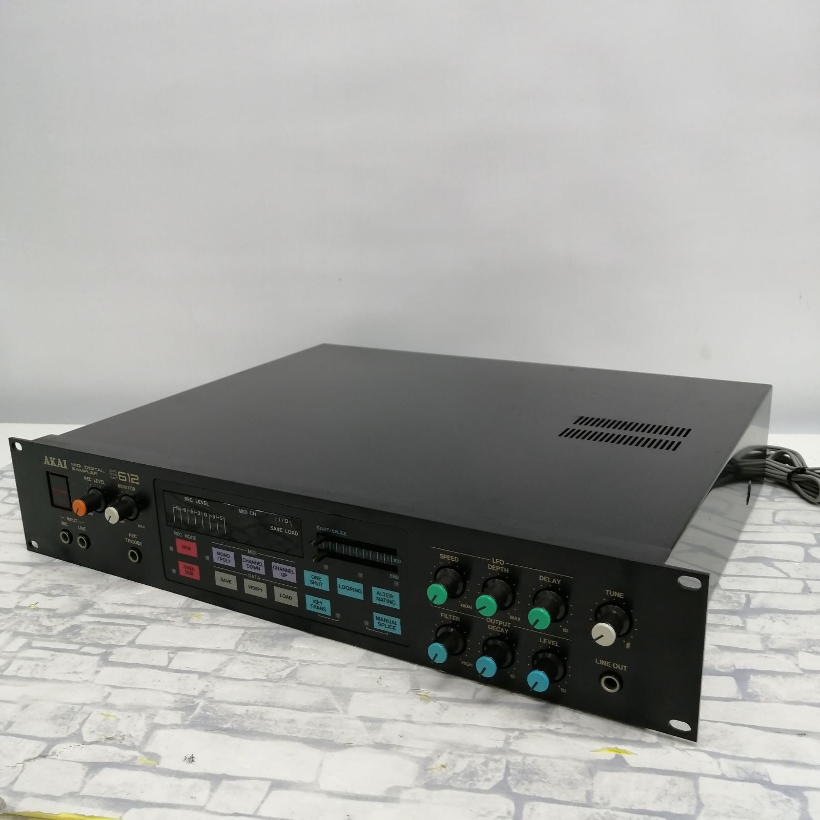 Sampler Akai S612 M2039-Hpypy