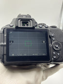 Digital Slr Nikon D5600 Af-P Dx Nikkor 18-55Mm F3.5-5.6G Vr
