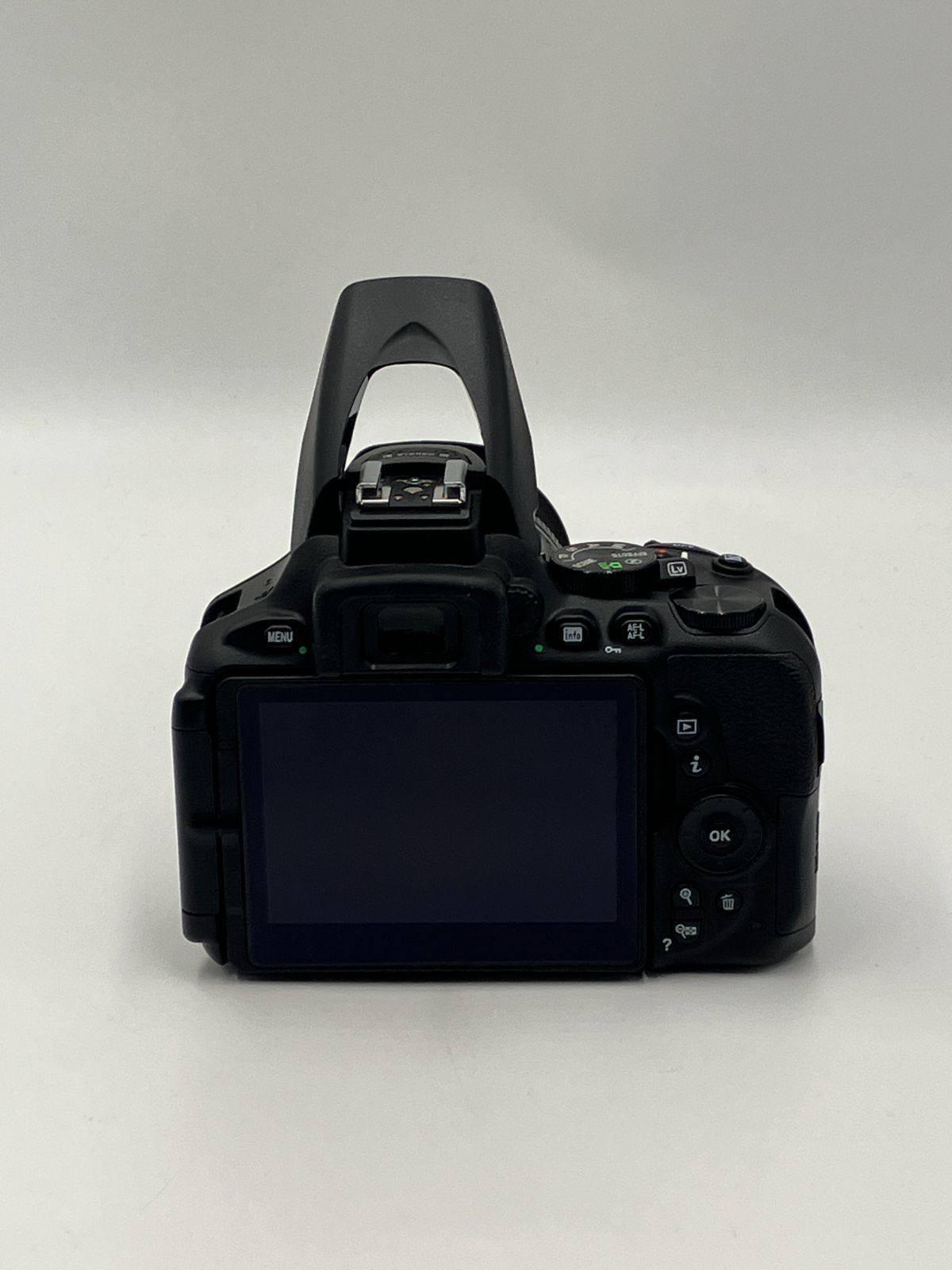 Digital Slr Nikon D5600 Af-P Dx Nikkor 18-55Mm F3.5-5.6G Vr