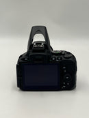 Digital Slr Nikon D5600 Af-P Dx Nikkor 18-55Mm F3.5-5.6G Vr