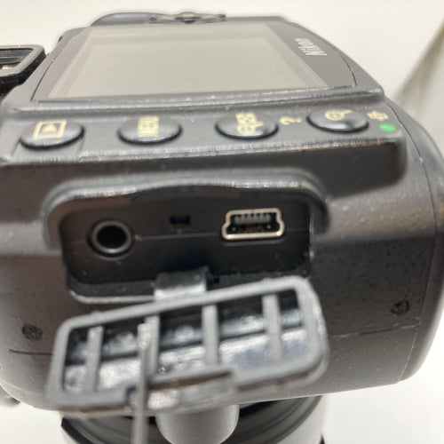 Nikon Digital Slr Hd536 D40