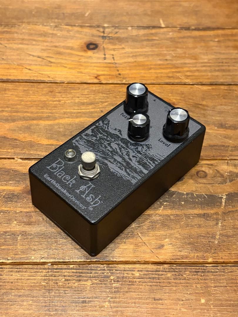 Guitar Effects Units Earthquaker Devices Black Ash