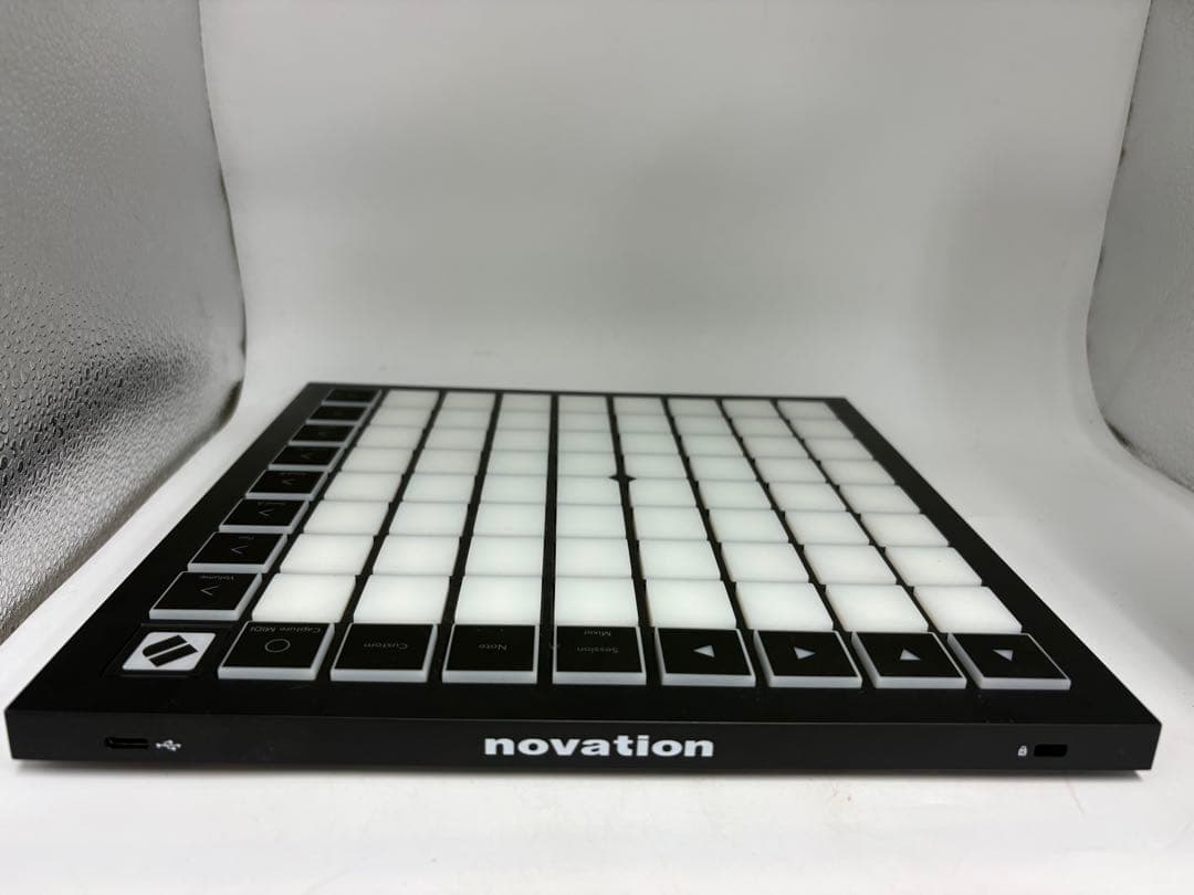 Midi Keyboards Pads Novation Launchpad X
