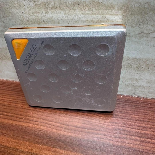 Kenwood Portable Md Player Dmc-P33 1259