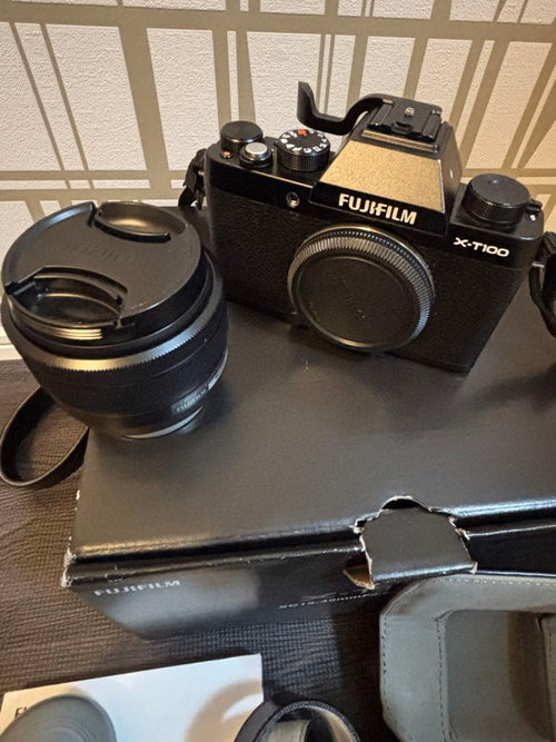 Mirrorless Interchangeable Lens Cameras 8/7 Fujifilm X-T100
