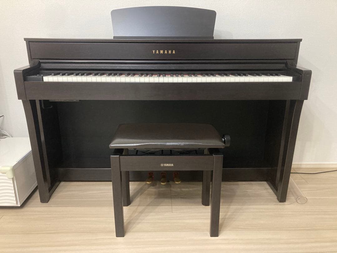 Yamaha Keyboards Digital Pianos 8/1 Clp-635