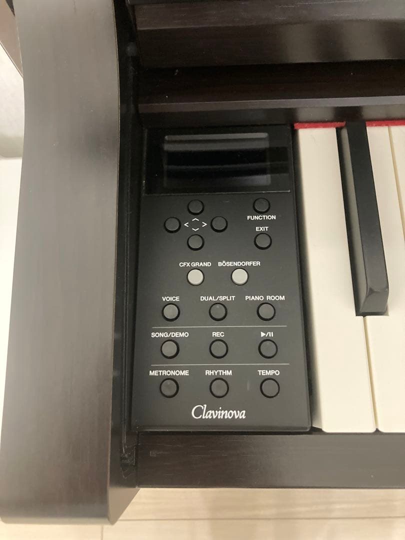 Yamaha Keyboards Digital Pianos 8/1 Clp-635