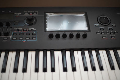 Yamaha Keyboard Electronic Piano Montage M7