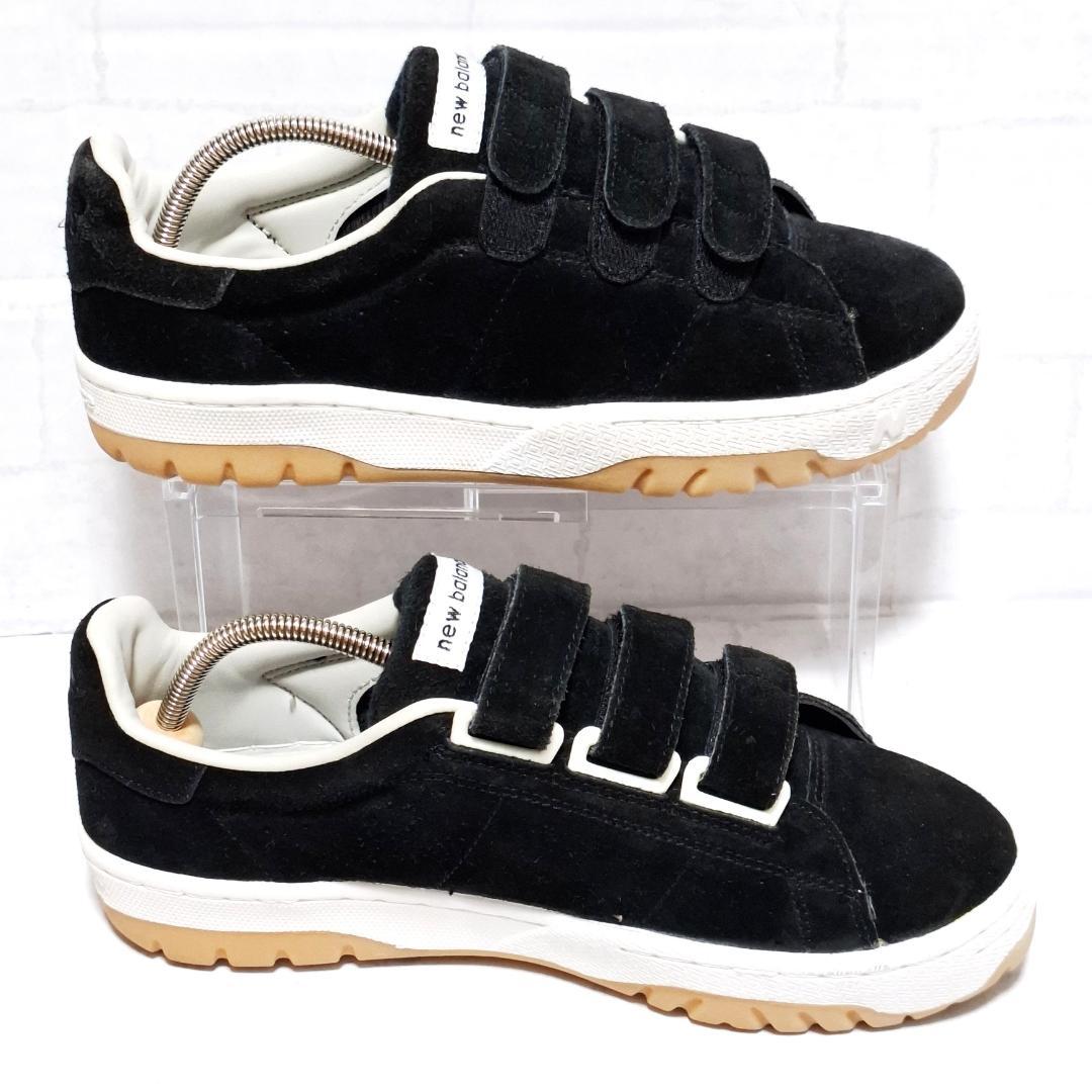New Balance Sneakers 25.5