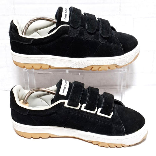 New Balance Sneakers 25.5