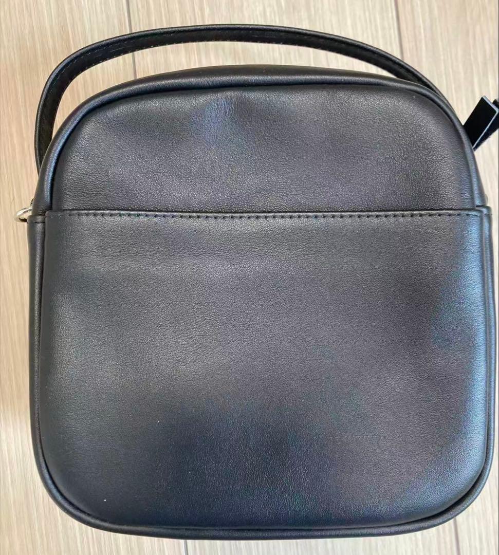 Shoulder Bags Yohji Yamamoto Cow Leather Metal Clasp