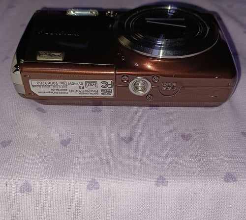 Fujifilm Compact Digital Camera Finepix F70 Exr