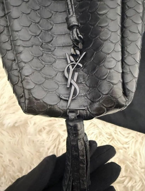 Saint Laurent Shoulder Bags