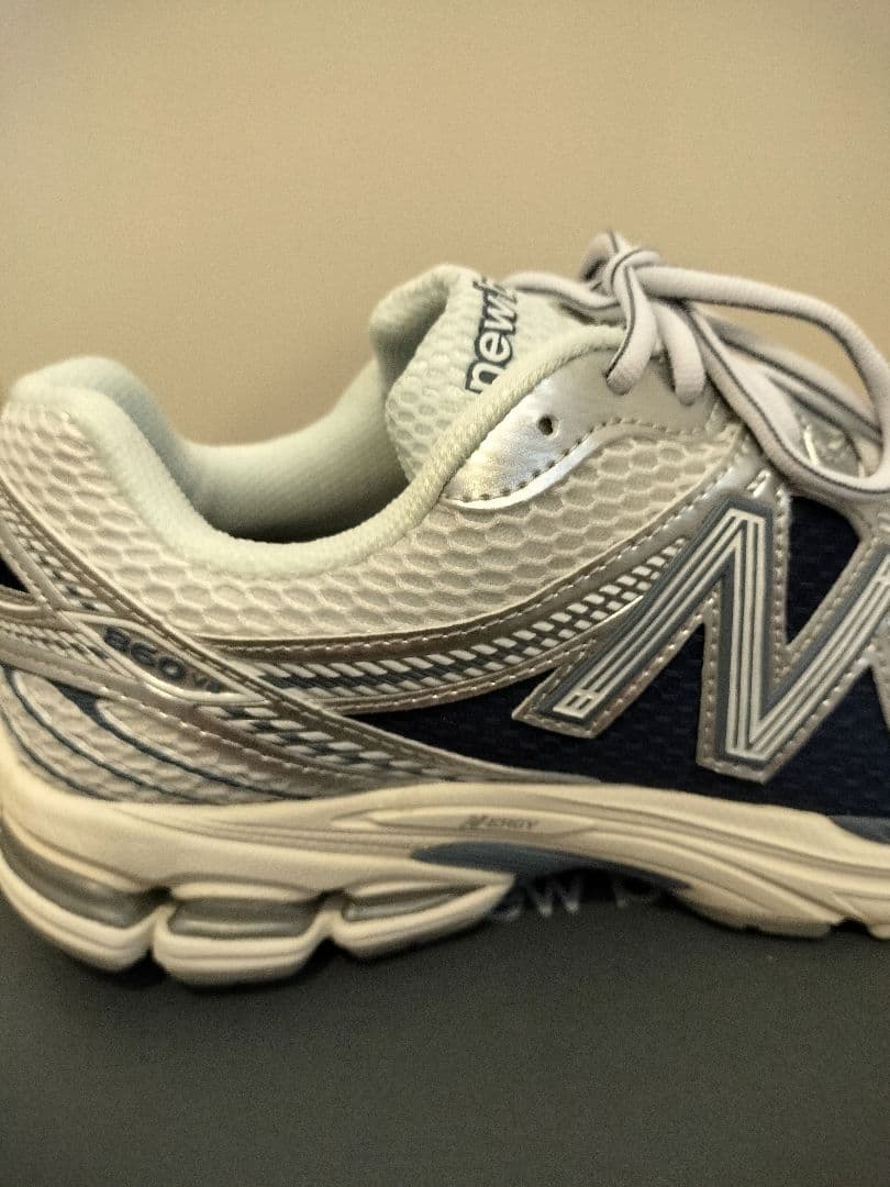 New Balance Sneakers Ml860V2
