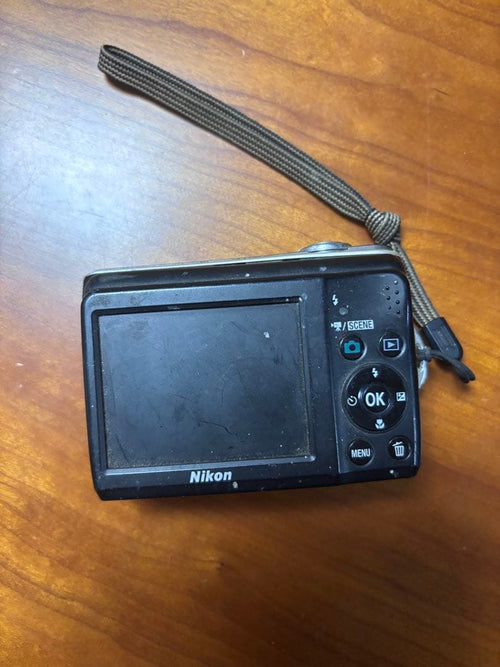 Nikon Compact Digital Camera Coolpix L21